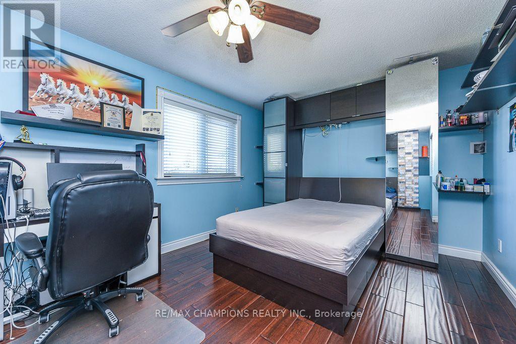 163 Simmons Boulevard, Brampton, Ontario  L6V 3Y2 - Photo 18 - W13640834