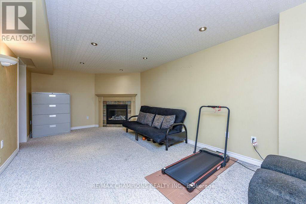 163 Simmons Boulevard, Brampton, Ontario  L6V 3Y2 - Photo 39 - W13640834