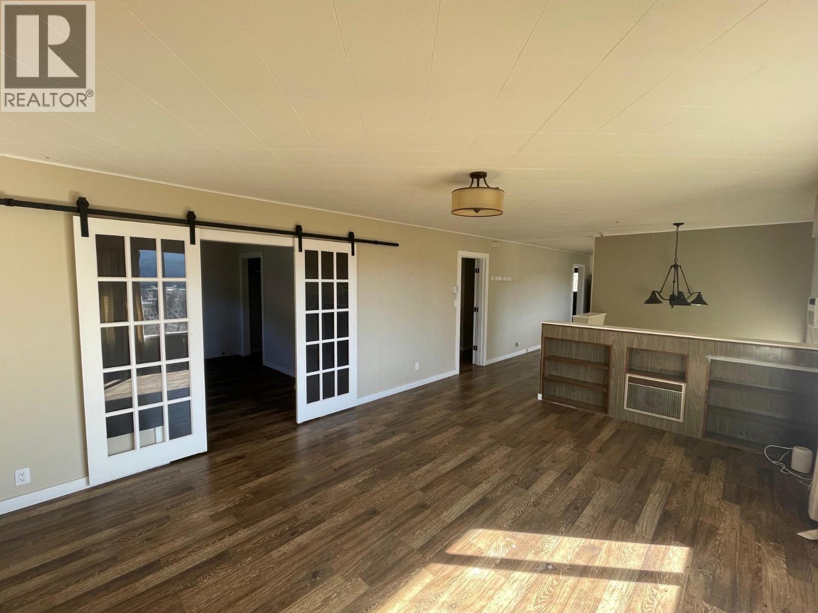 6805 Reservoir Road, Grand Forks, British Columbia  V0H 1H5 - Photo 9 - 10396943