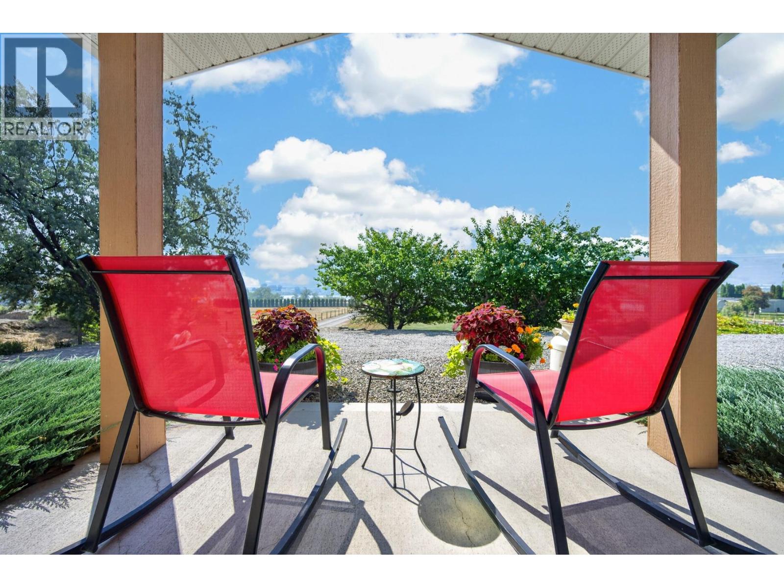 3197 Shuswap Road, Kamloops, British Columbia  V2H 1T1 - Photo 3 - 10396839