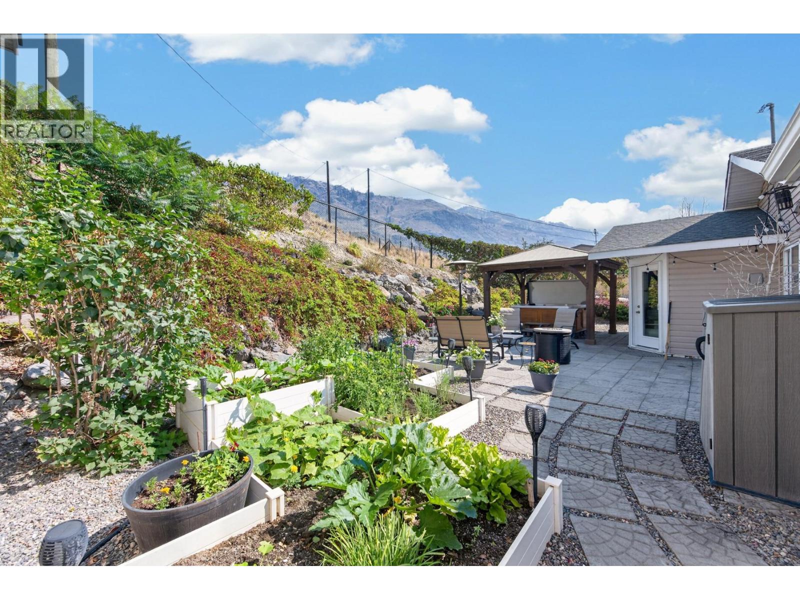 3197 Shuswap Road, Kamloops, British Columbia  V2H 1T1 - Photo 5 - 10396839