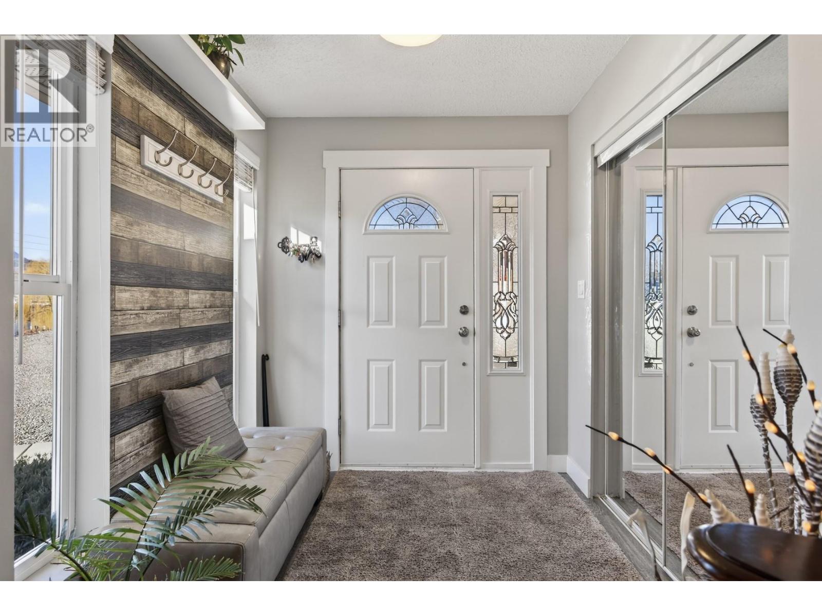3197 Shuswap Road, Kamloops, British Columbia  V2H 1T1 - Photo 8 - 10396839