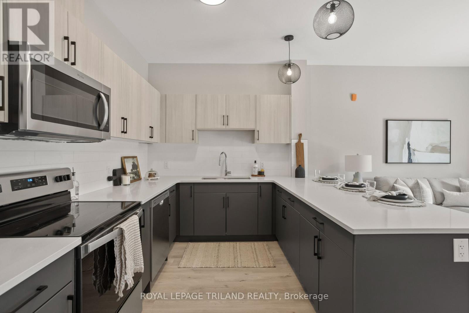 208 - 33318 Richmond Street, Lucan Biddulph, Ontario  N0M 2J0 - Photo 4 - X13642484