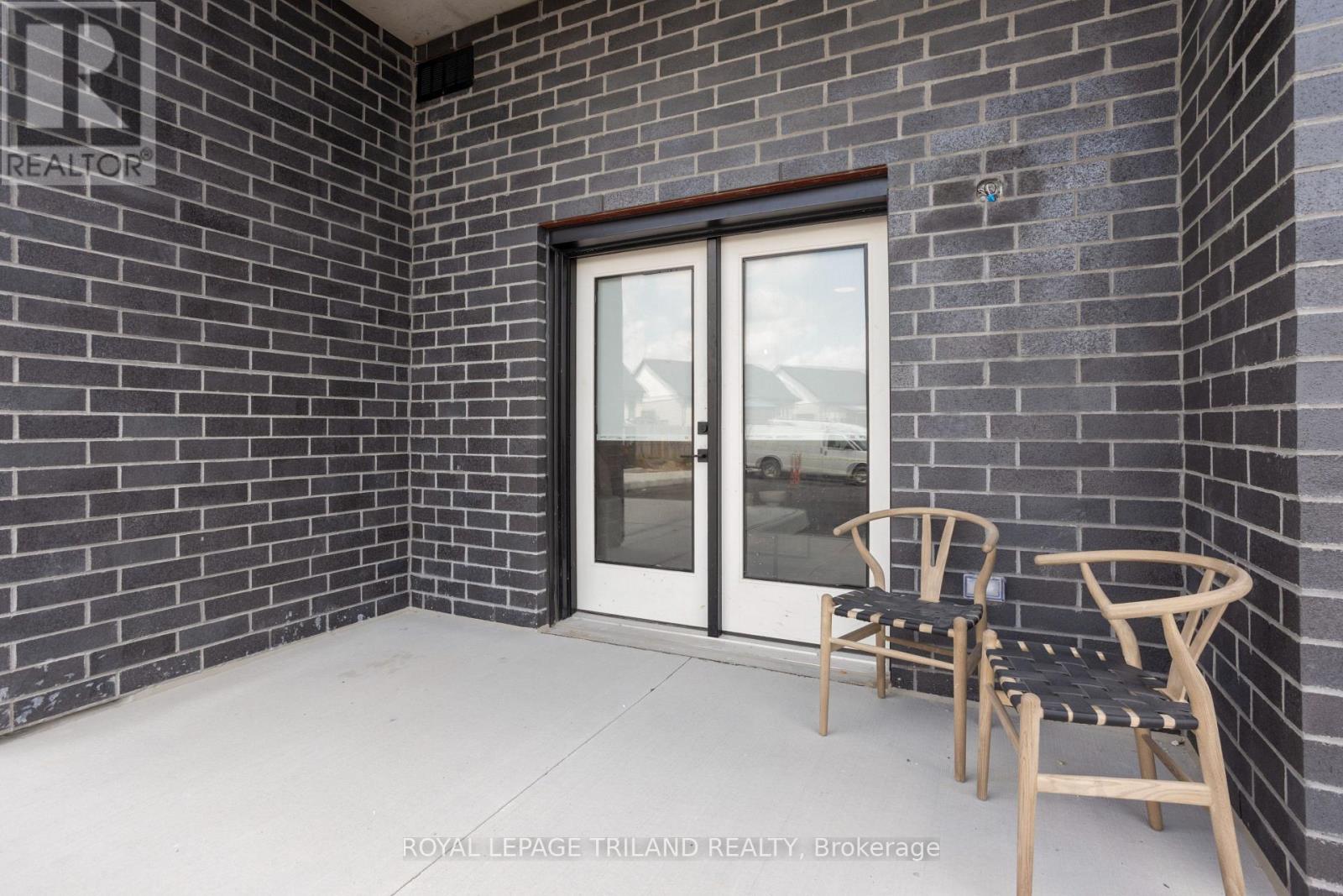 101 - 33318 RICHMOND STREET, Lucan Biddulph, Ontario