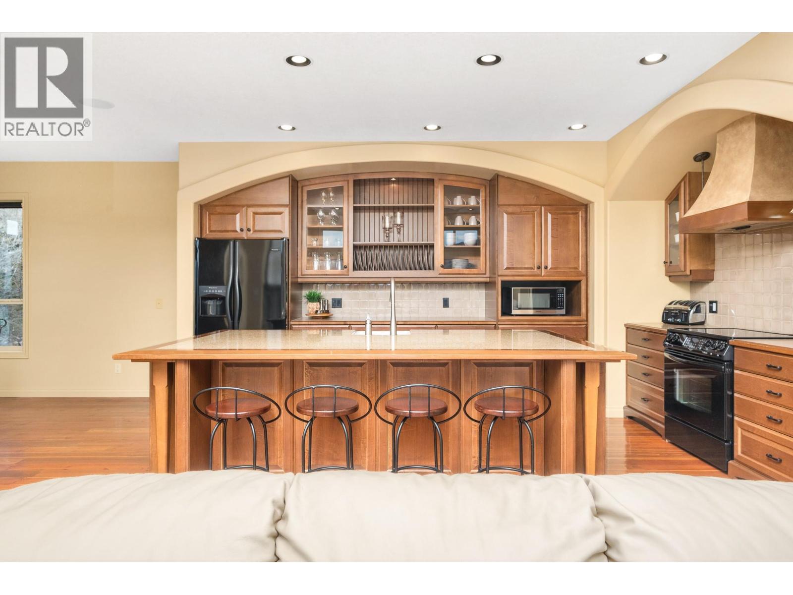200 Melrose Court, Vernon, British Columbia  V1H 1T7 - Photo 13 - 10378394