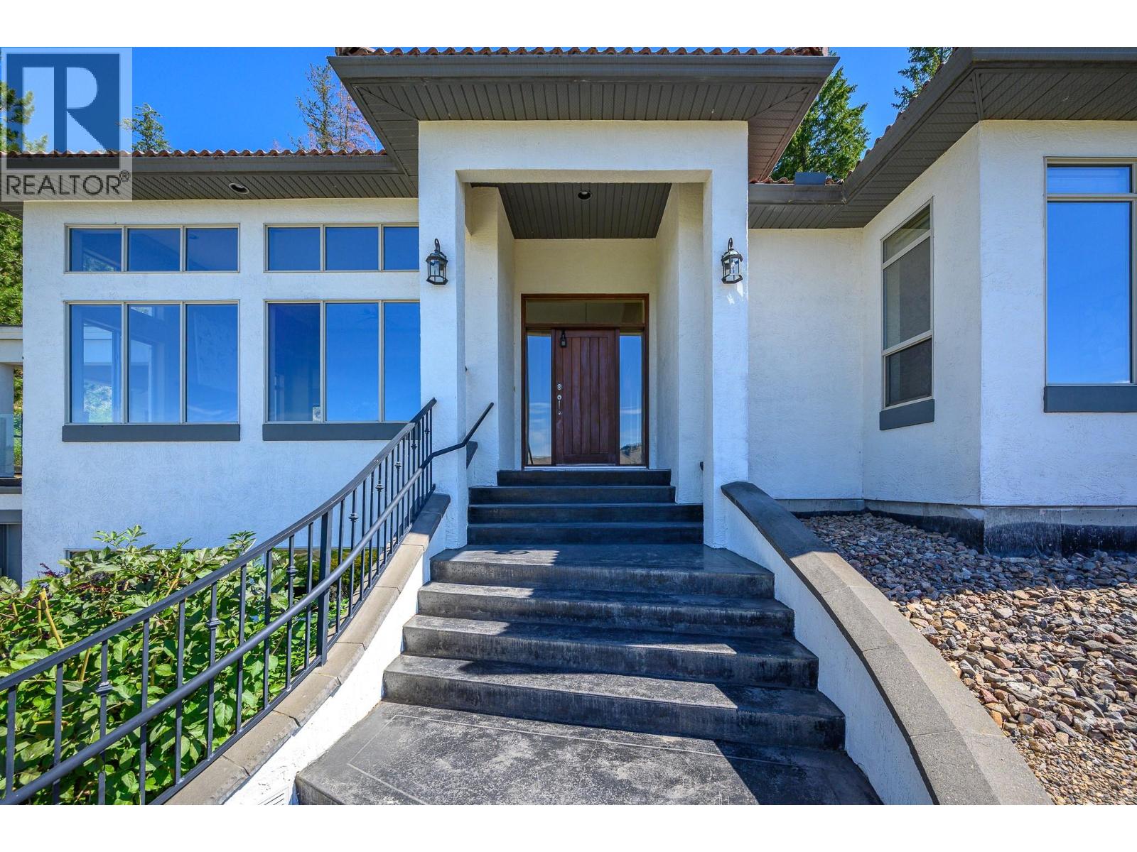 200 Melrose Court, Vernon, British Columbia  V1H 1T7 - Photo 6 - 10378394