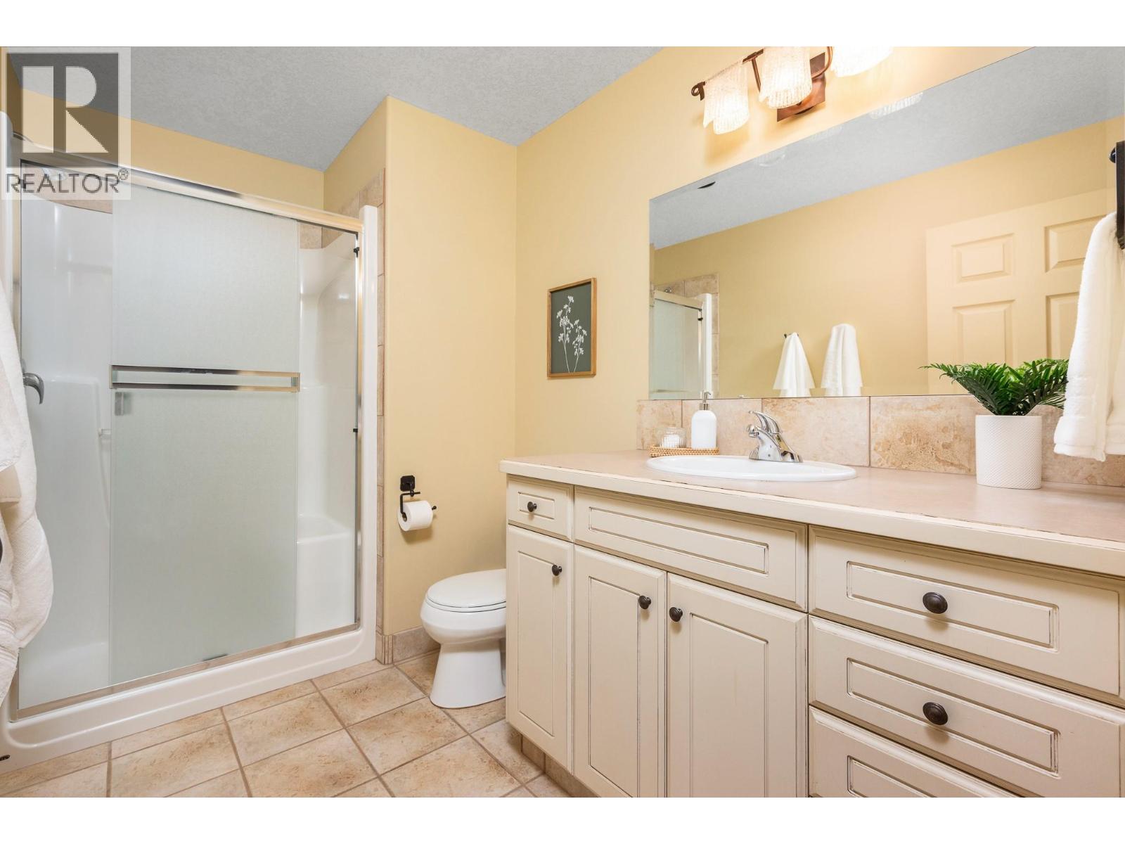 200 Melrose Court, Vernon, British Columbia  V1H 1T7 - Photo 38 - 10378394