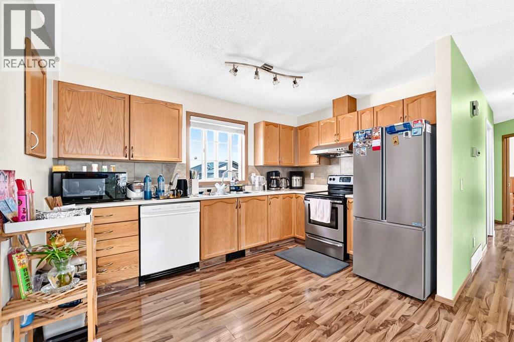 96 Covington Court NE, Calgary, Alberta  T3K 4L9 - Photo 7 - A2329434