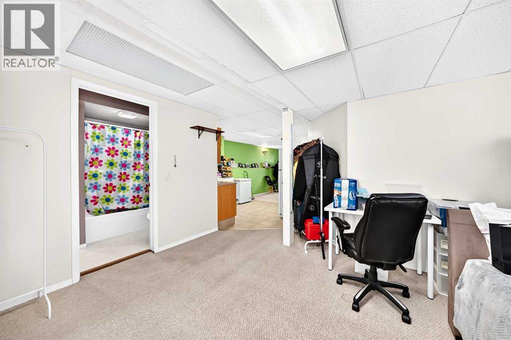 96 Covington Court NE, Calgary, Alberta  T3K 4L9 - Photo 32 - A2329434