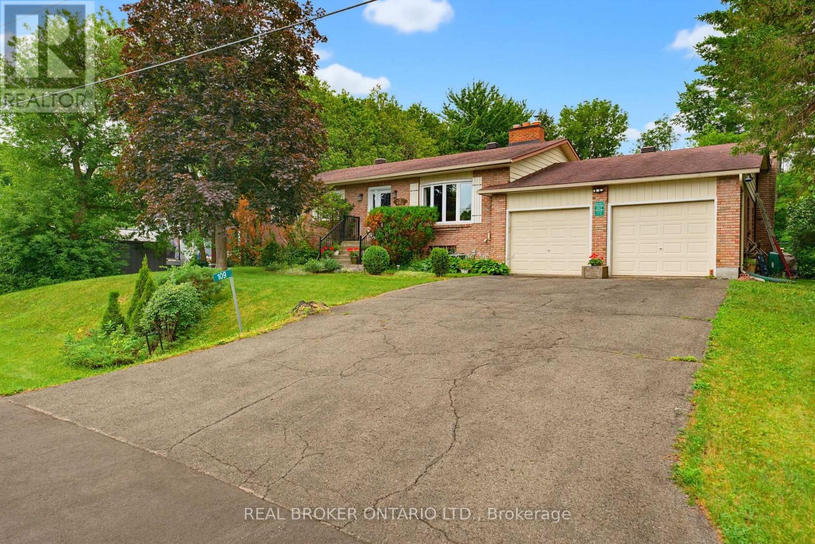 109 Highview Drive, Ottawa, Ontario  K0A 3M0 - Photo 3 - X13642552