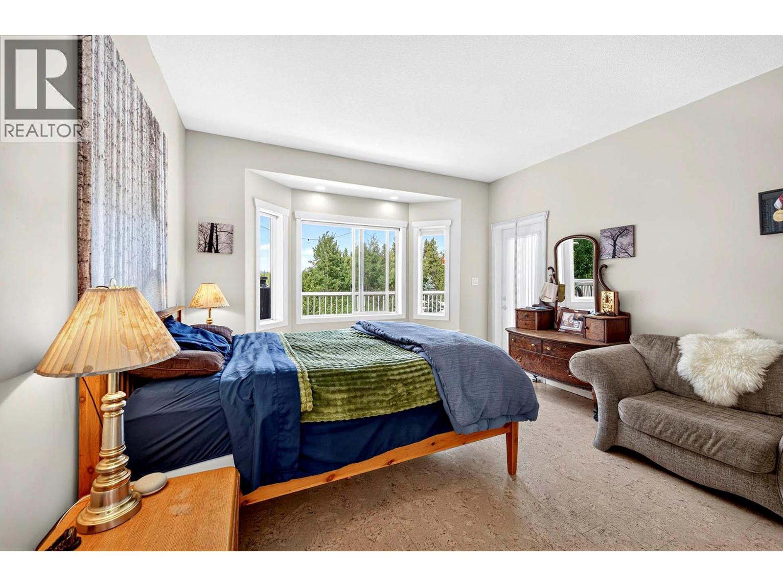 3833 Marmot Road, Kamloops, British Columbia  V1S 1Y8 - Photo 9 - 10396415