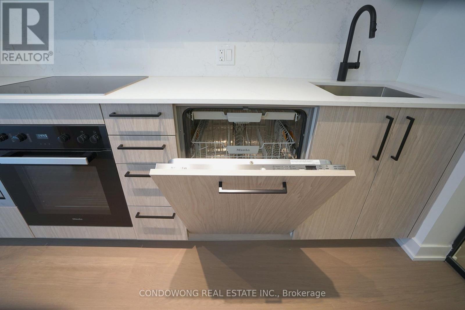 502 - 91 Montclair Avenue, Toronto, Ontario  M5P 0B1 - Photo 12 - C13642518