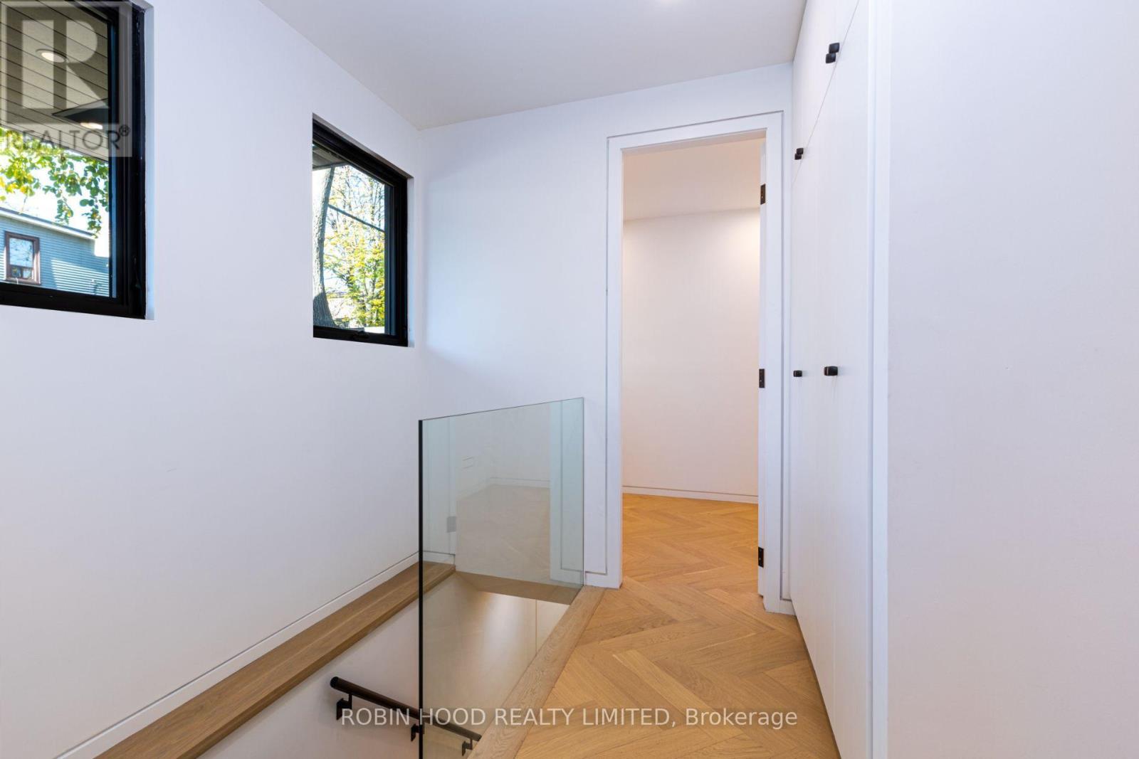 R/laneway - 60 Jones Avenue, Toronto, Ontario M4M 2Z8 - Photo 13 - E13642482