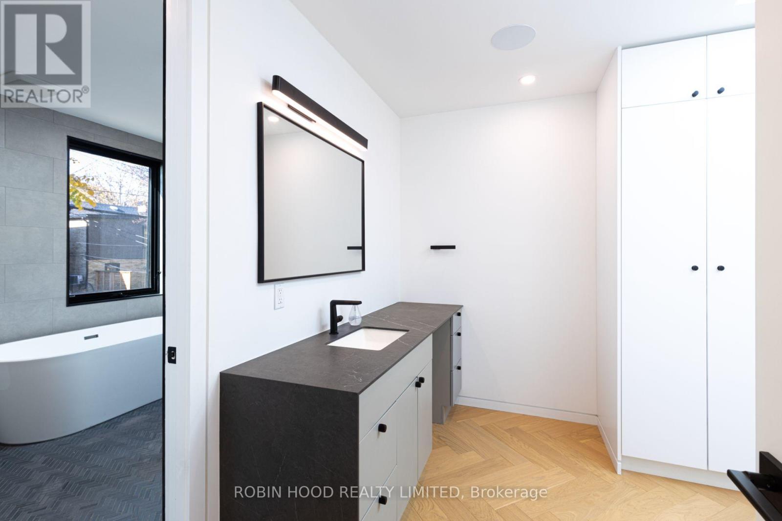 R/laneway - 60 Jones Avenue, Toronto, Ontario M4M 2Z8 - Photo 31 - E13642482