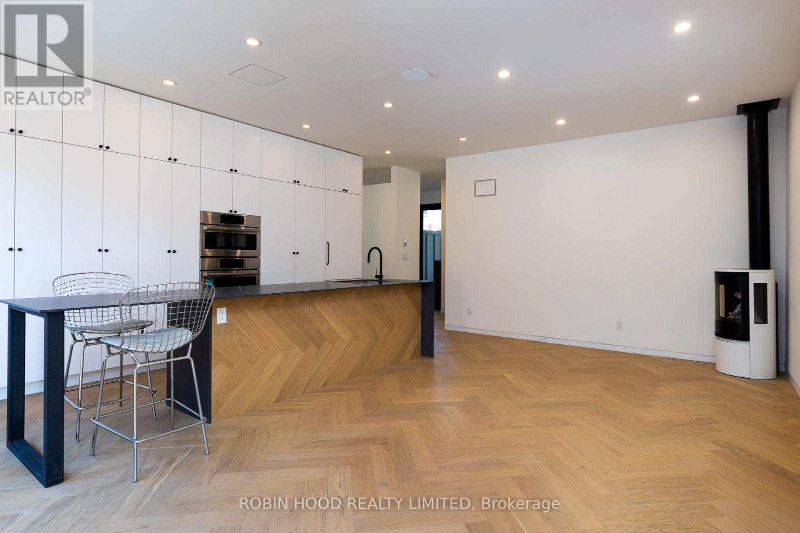 R/laneway - 60 Jones Avenue, Toronto, Ontario M4M 2Z8 - Photo 8 - E13642482
