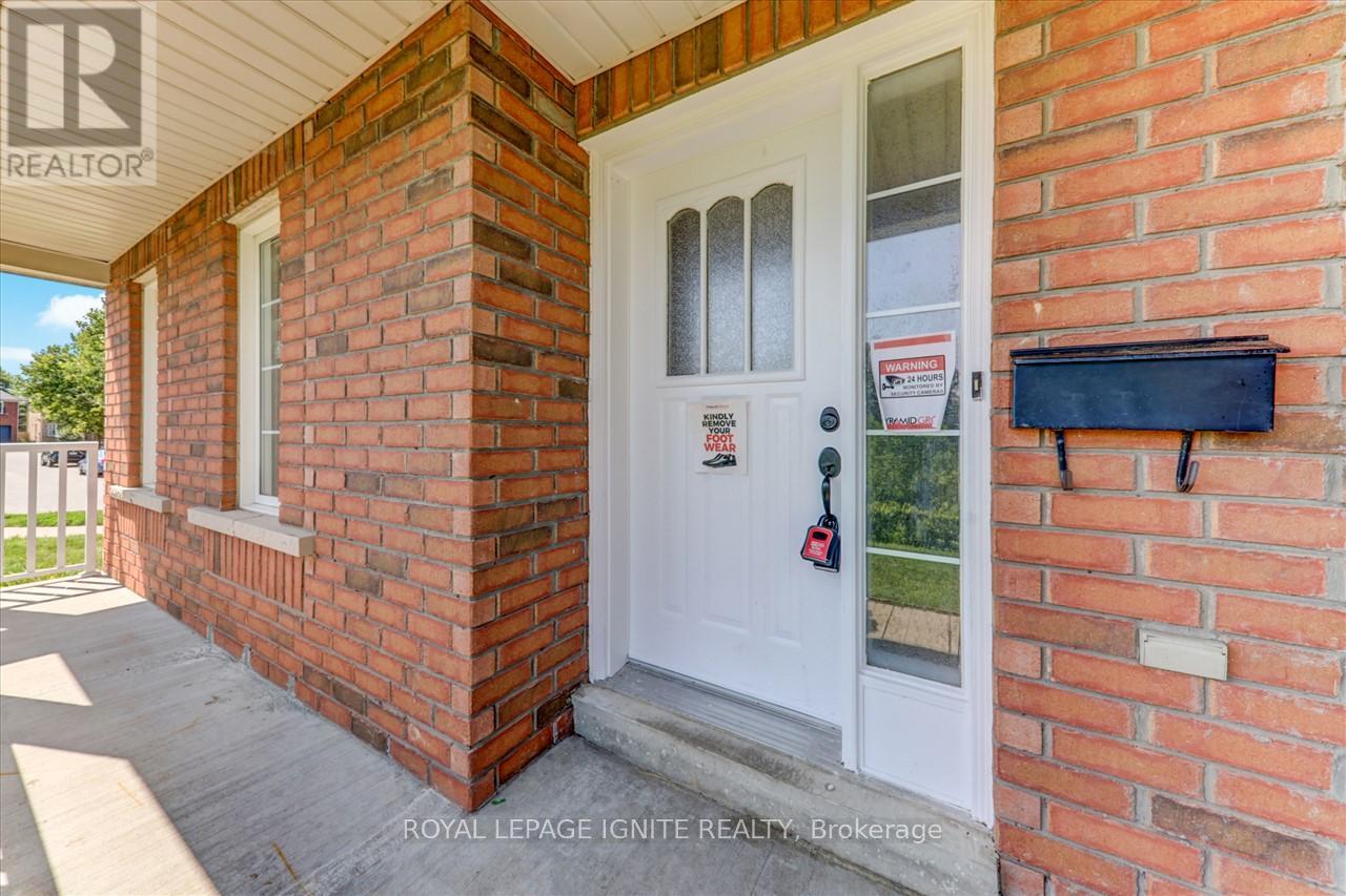 57 Armitage Crescent, Ajax, Ontario L1T 4L1 - Photo 9 - E13642498