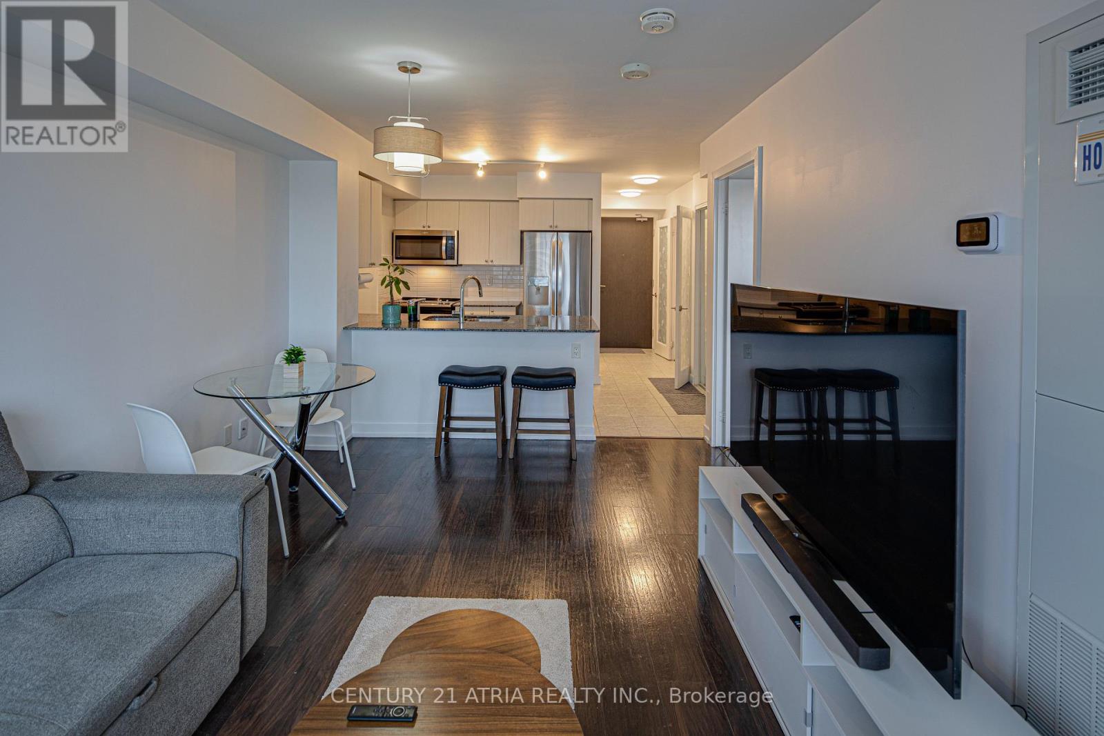 503 - 8 Trent Avenue, Toronto, Ontario  M4C 0A6 - Photo 4 - E13642504