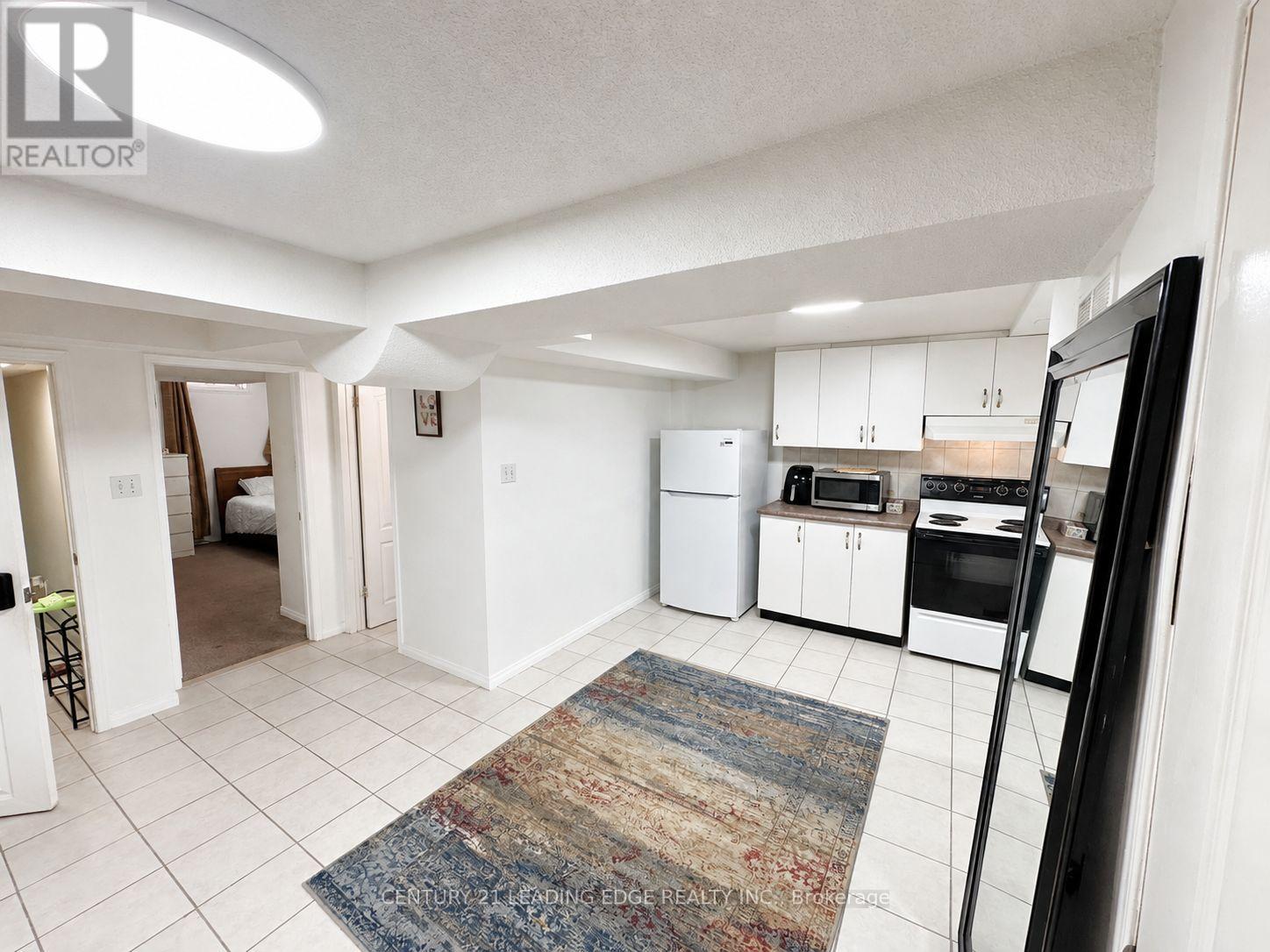 Bsmt - 48 Foxfield Crescent, Vaughan, Ontario L4K 5G1 - Photo 2 - N13642478