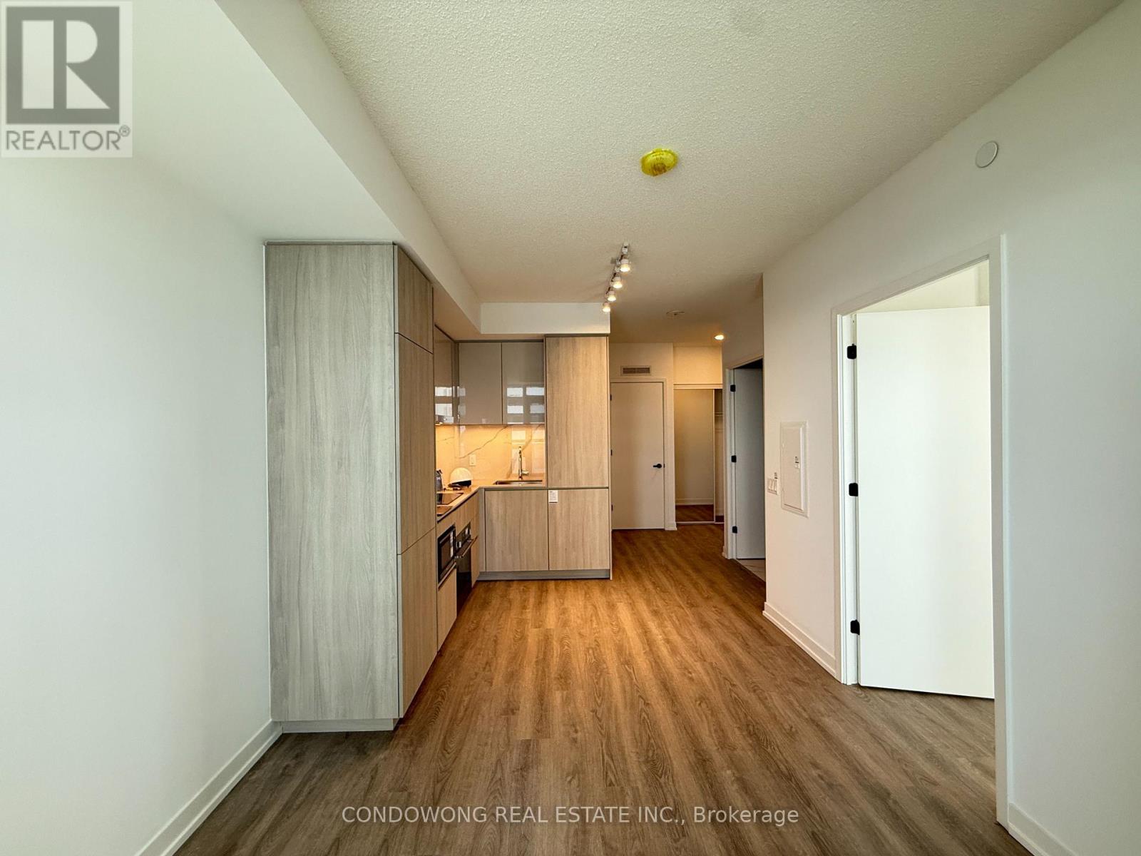 2015 - 8 Interchange Way, Vaughan, Ontario L4K 0R2 - Photo 7 - N13642526