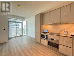 2015 - 8 INTERCHANGE WAY, Vaughan, Ontario