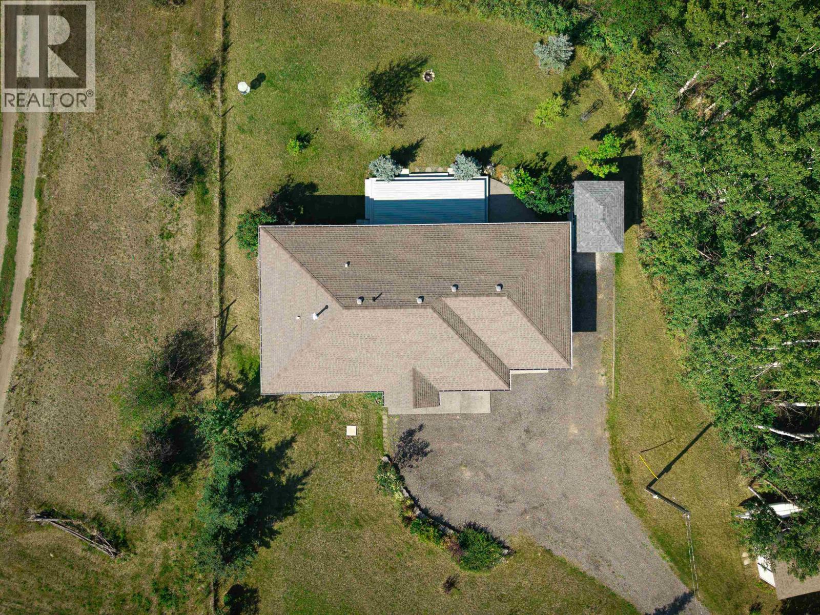 4904 Telqua Drive, 108 Mile Ranch, British Columbia  V0K 2Z0 - Photo 39 - R3153167