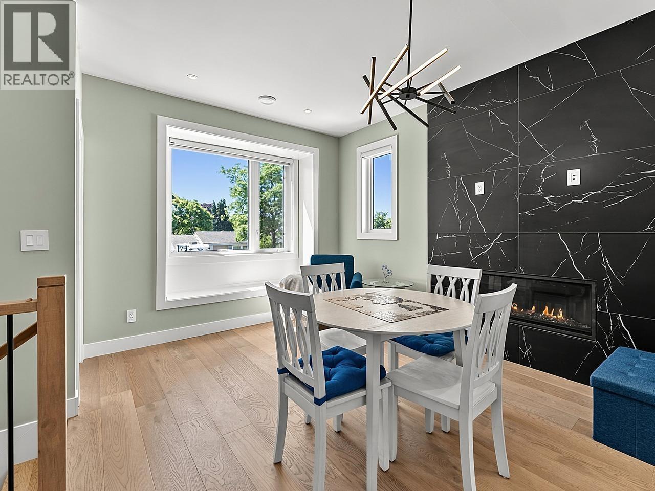 1324 W 15th Street, North Vancouver, British Columbia  V7P 1N2 - Photo 5 - R3152796