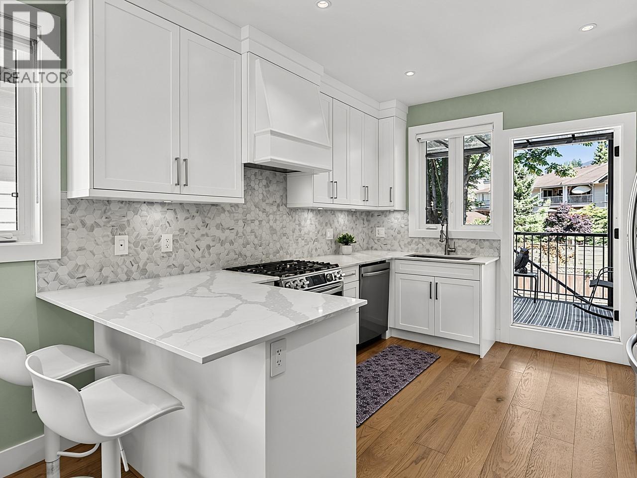 1324 W 15th Street, North Vancouver, British Columbia  V7P 1N2 - Photo 9 - R3152796