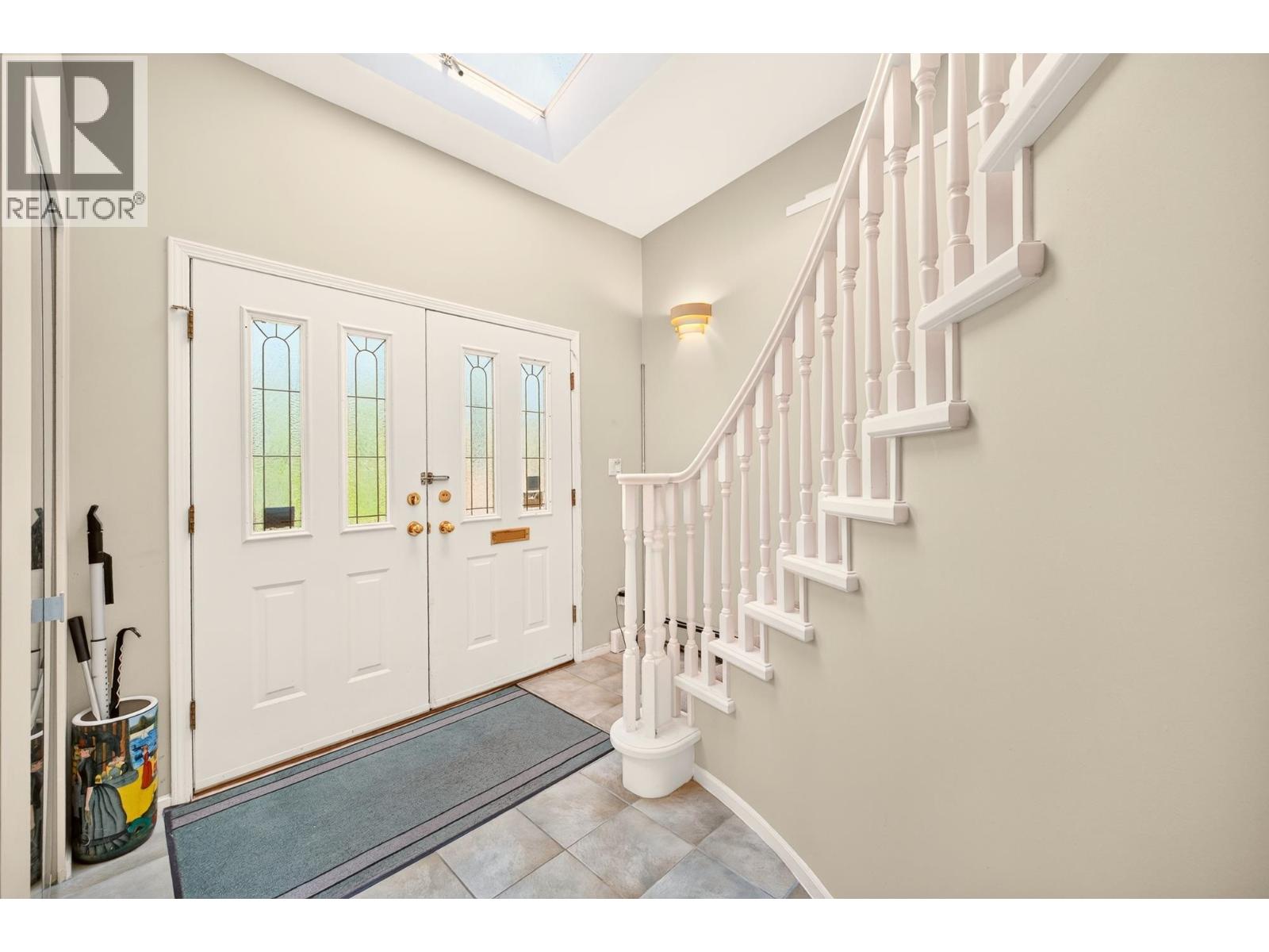 6673 Gladstone Street, Vancouver, British Columbia  V5P 4E8 - Photo 2 - R3152587