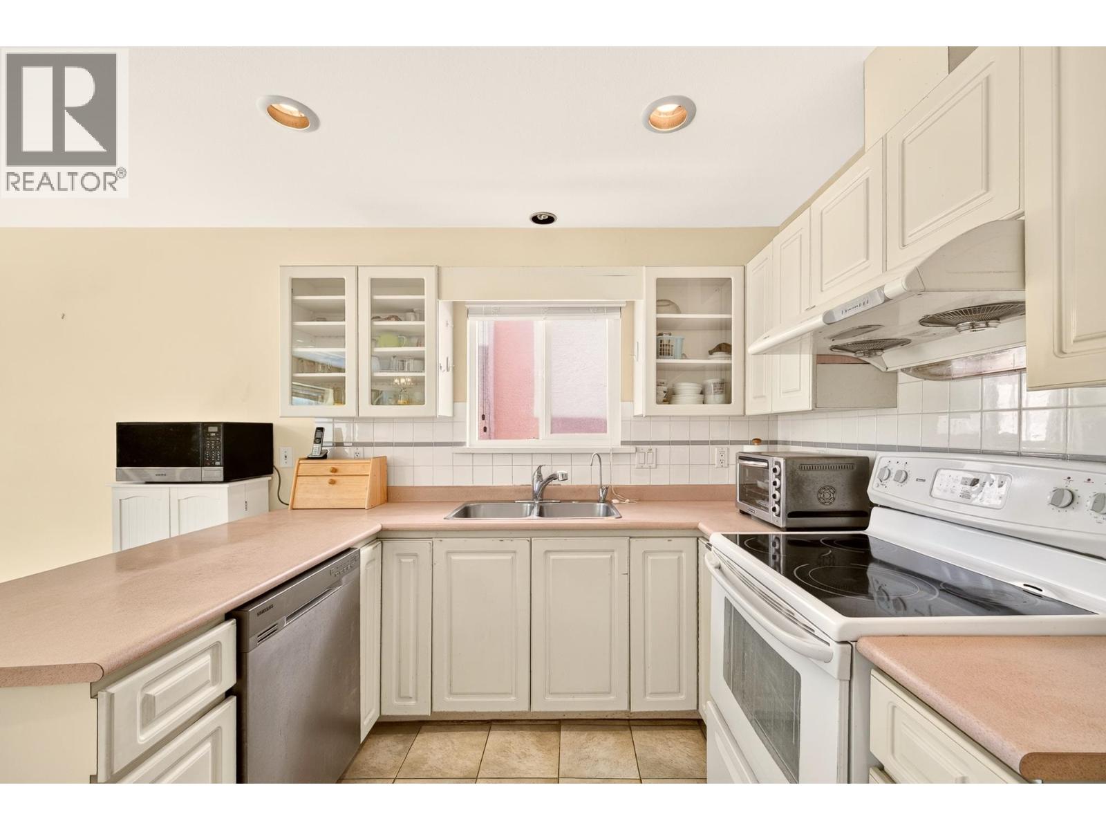 6673 Gladstone Street, Vancouver, British Columbia  V5P 4E8 - Photo 10 - R3152587