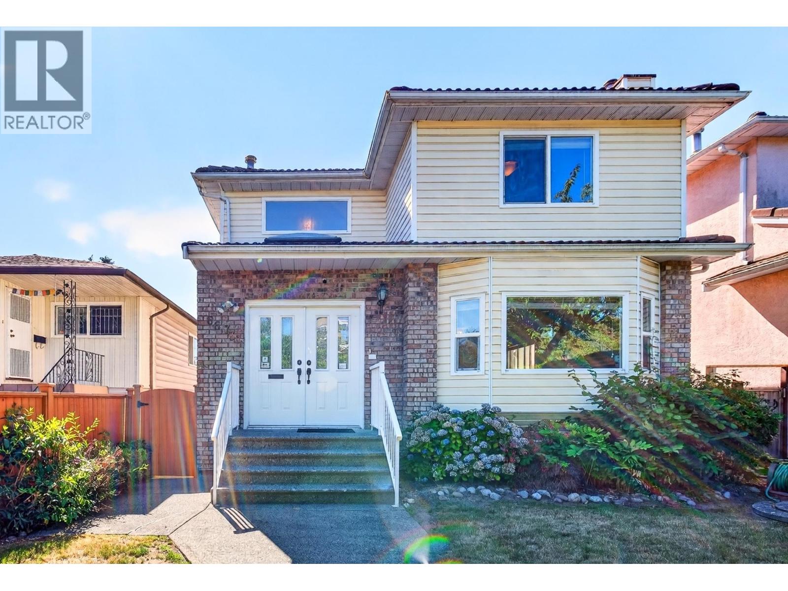 6673 GLADSTONE STREET, Vancouver, British Columbia