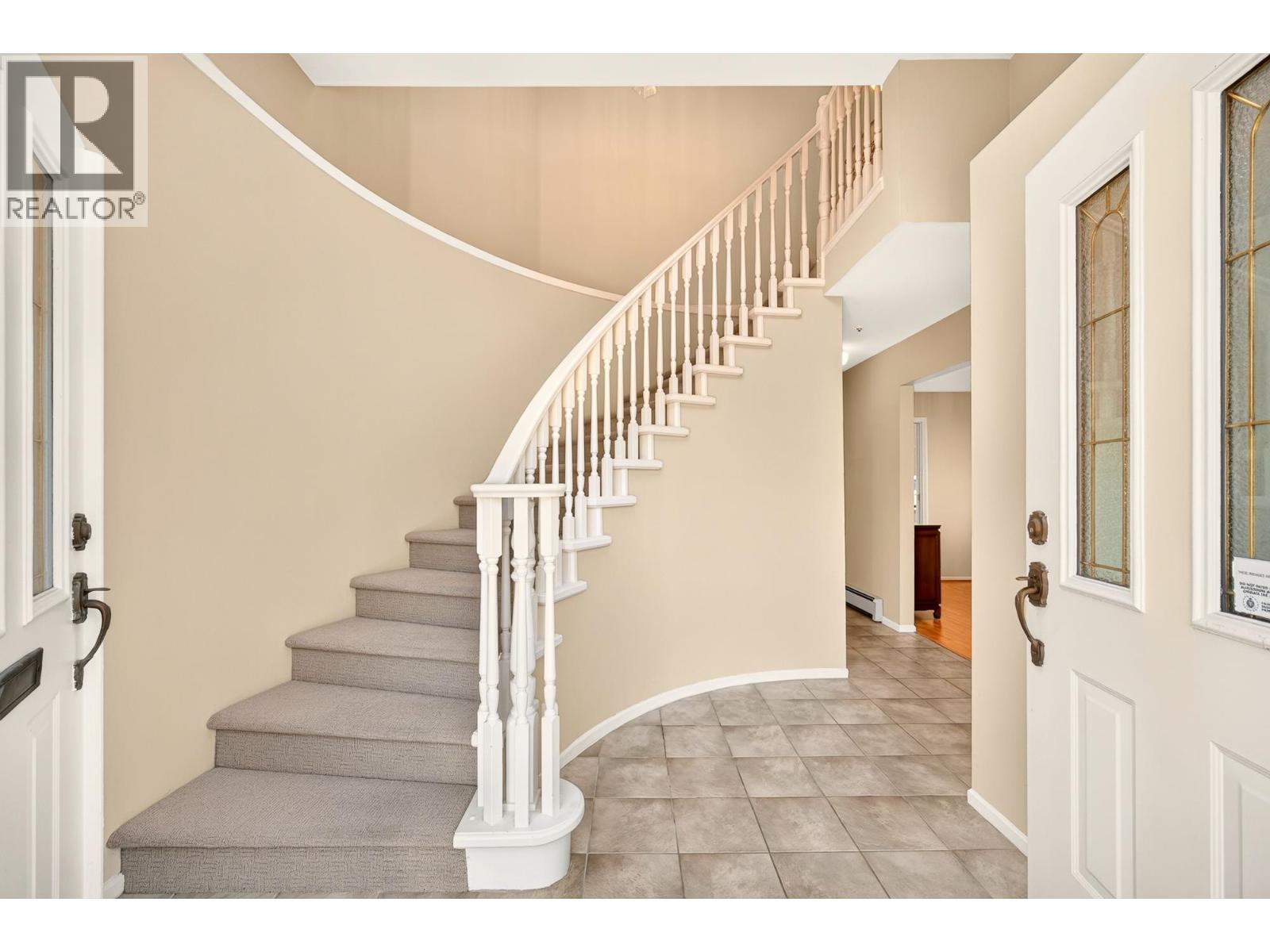 6673 Gladstone Street, Vancouver, British Columbia  V5P 4E8 - Photo 3 - R3152587