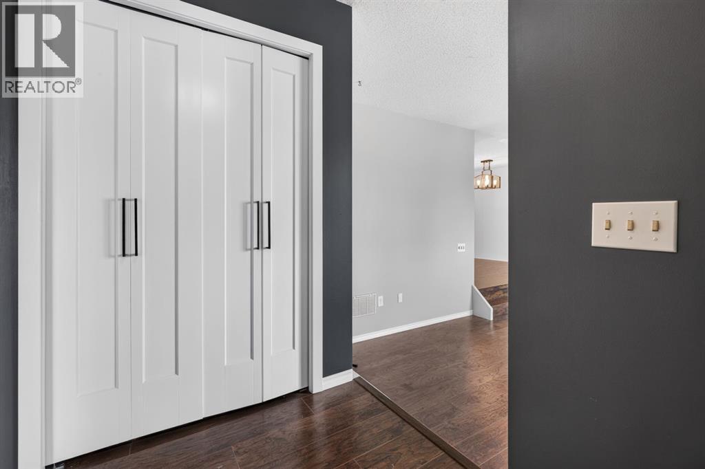 35 Penworth Place SE, Calgary, Alberta  T2A 4G4 - Photo 5 - A2322832
