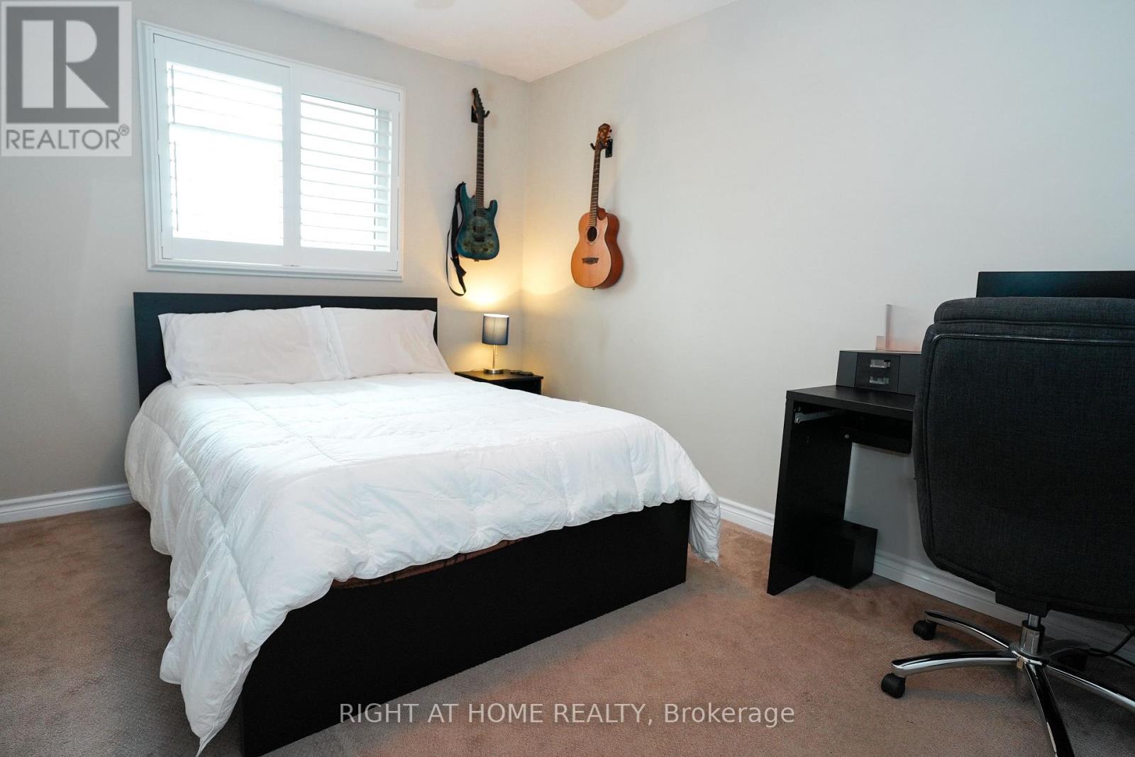 1266 Lakeview Drive, Oakville, Ontario  L6H 2M8 - Photo 24 - W13642476