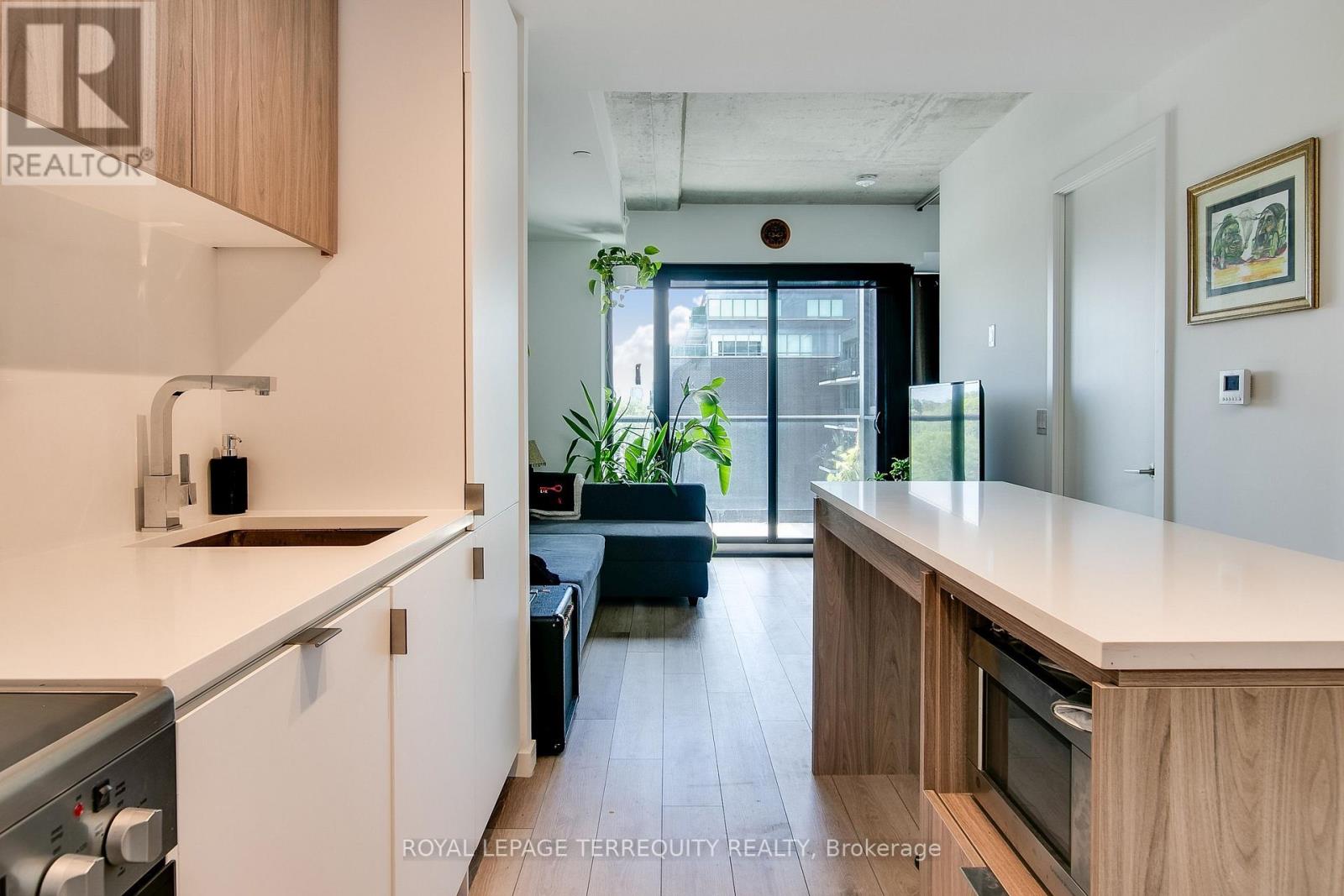 526 - 7 Smith Crescent, Toronto, Ontario  M8Z 0G3 - Photo 7 - W13642502