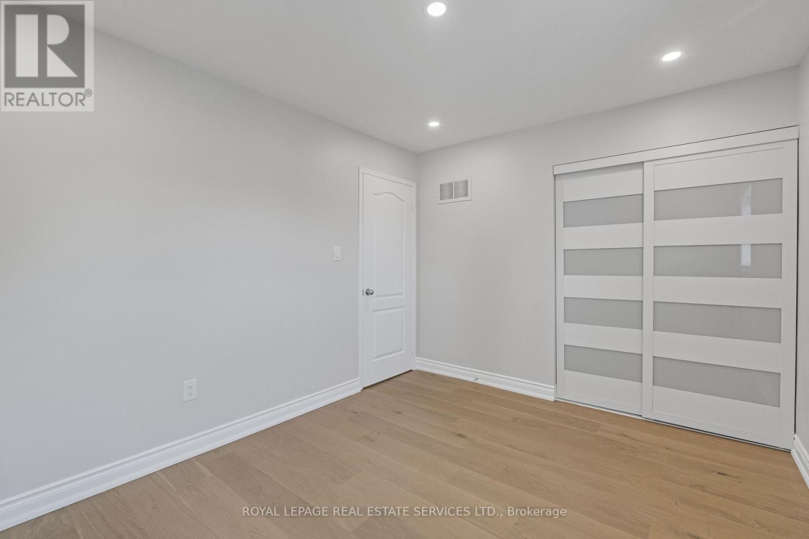 3955 Foxwood Avenue, Mississauga, Ontario  L5N 7V4 - Photo 25 - W13642512