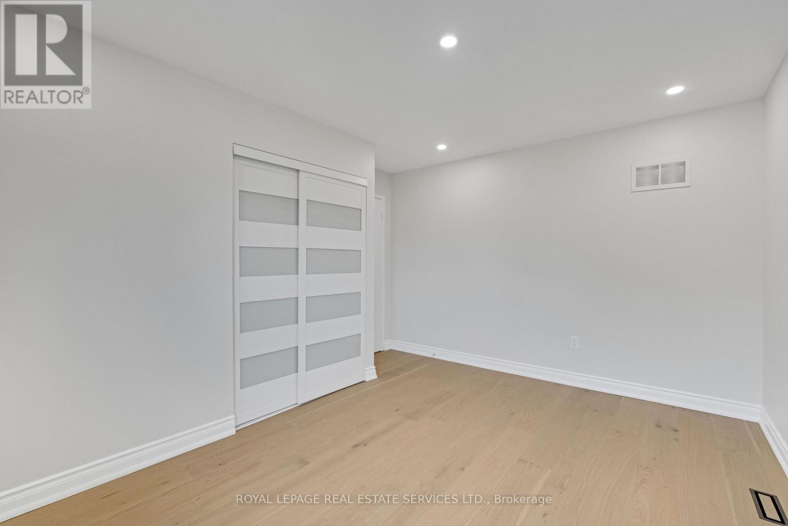 3955 Foxwood Avenue, Mississauga, Ontario  L5N 7V4 - Photo 28 - W13642512