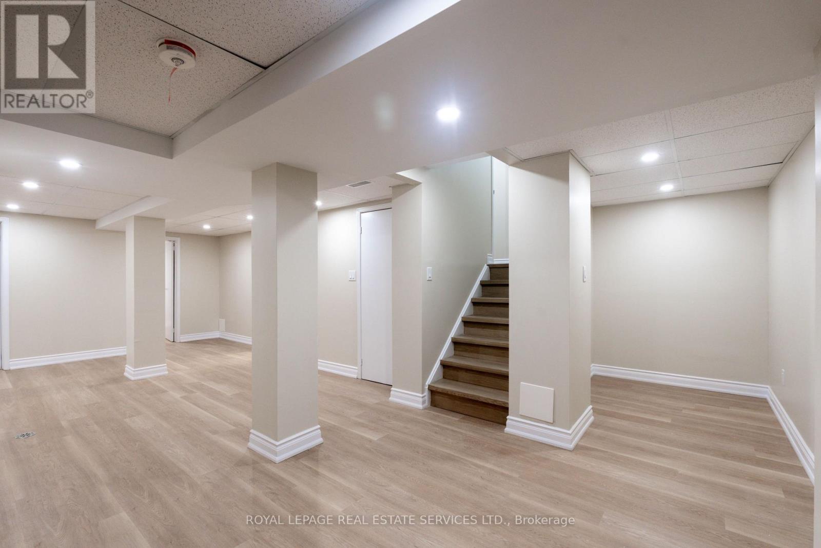 3955 Foxwood Avenue, Mississauga, Ontario  L5N 7V4 - Photo 30 - W13642512