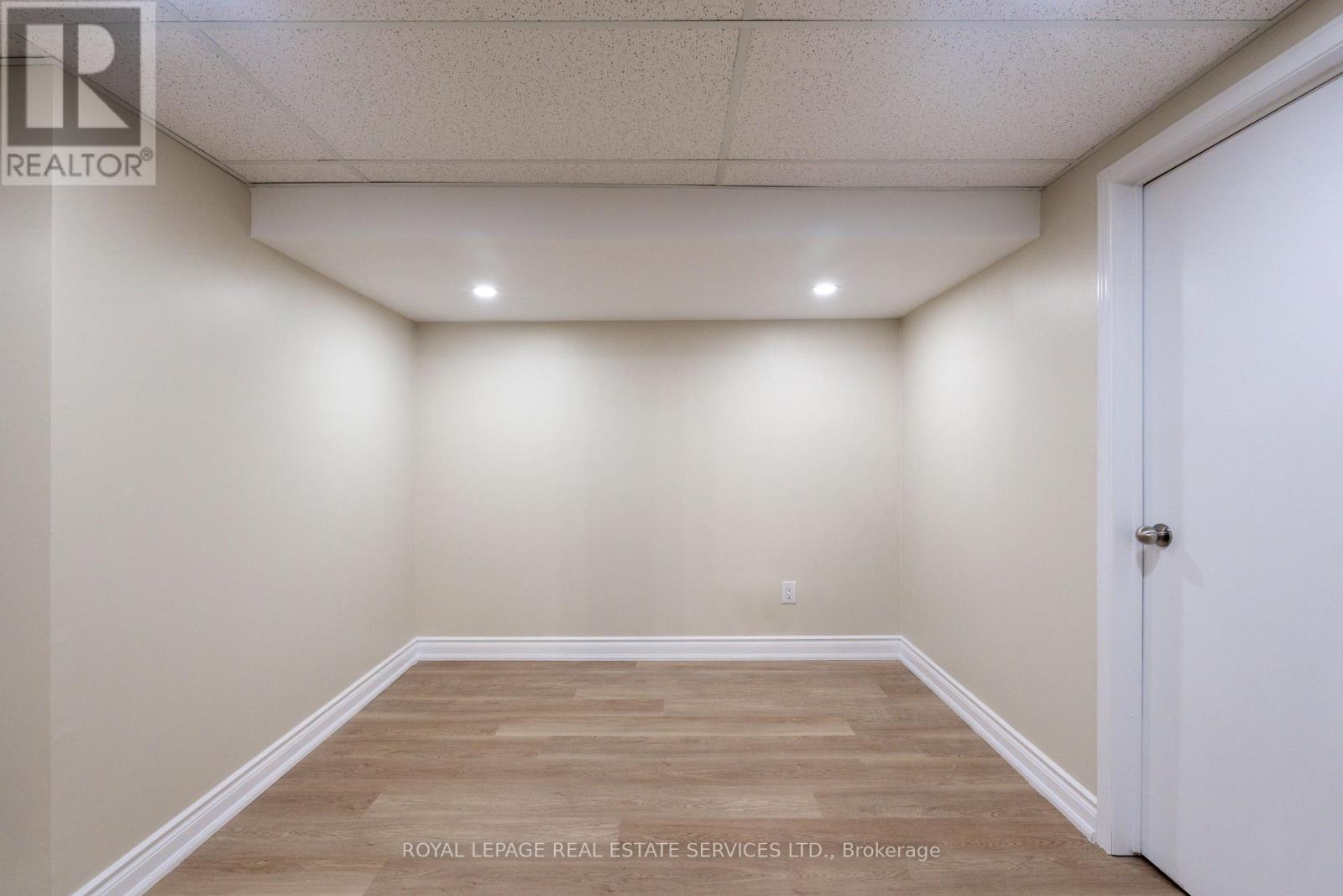 3955 Foxwood Avenue, Mississauga, Ontario  L5N 7V4 - Photo 32 - W13642512