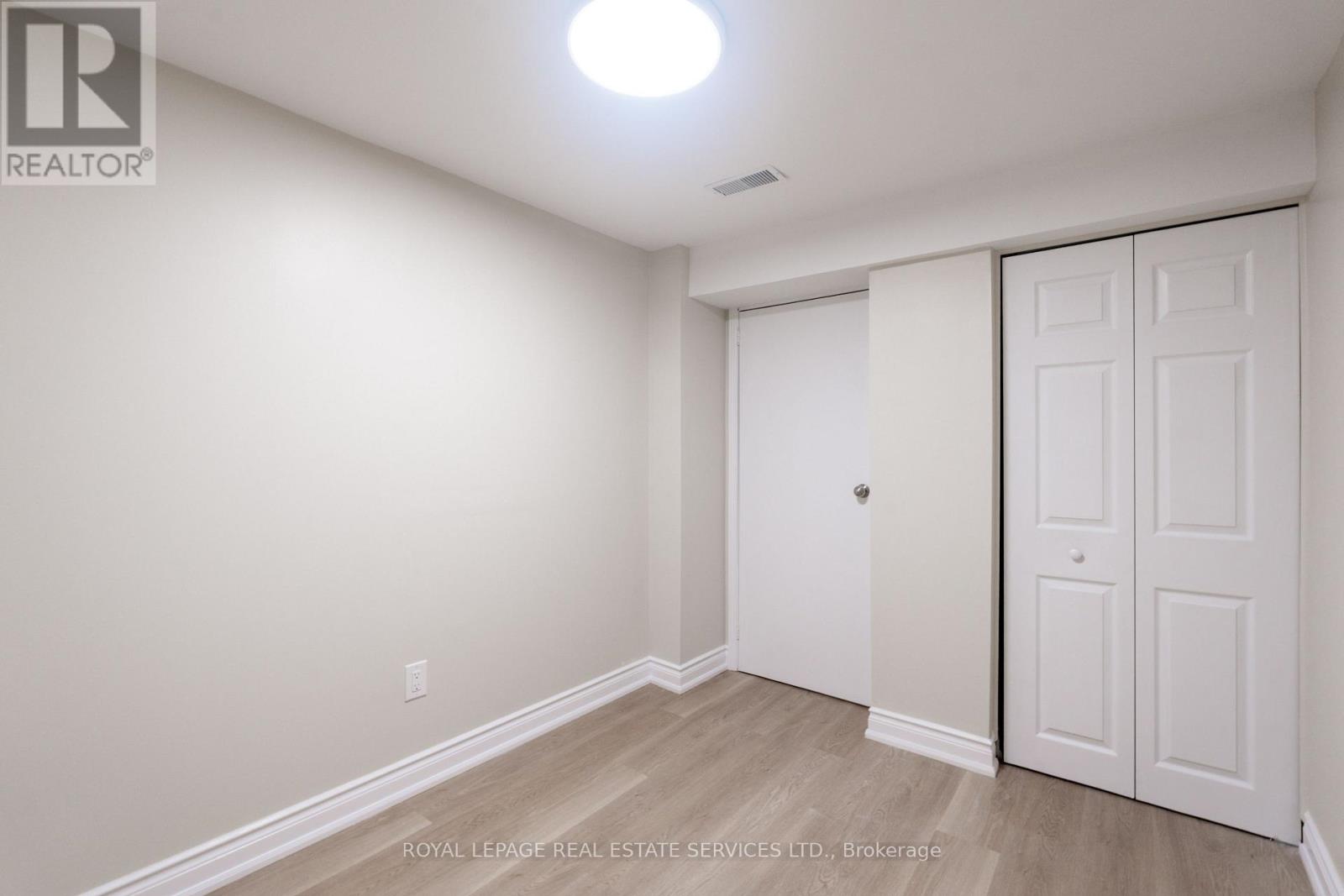 3955 Foxwood Avenue, Mississauga, Ontario  L5N 7V4 - Photo 34 - W13642512
