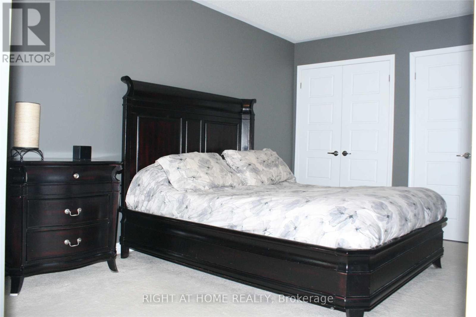 282 Jemima Drive E, Oakville, Ontario  L6M 0V6 - Photo 10 - W13642538