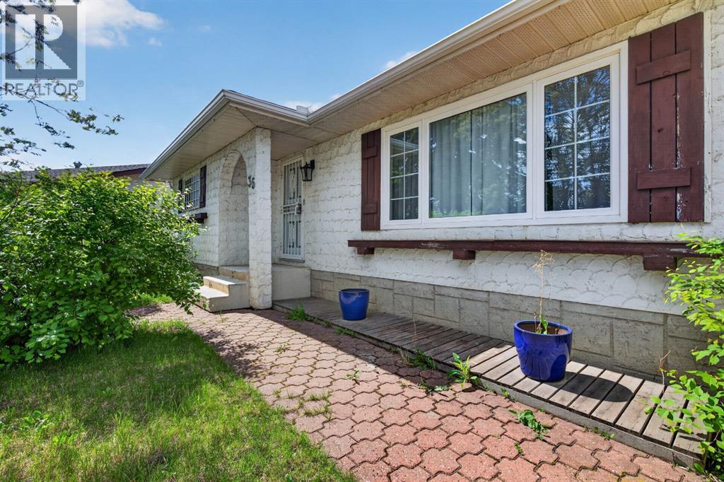 35 Penworth Place SE, Calgary, Alberta  T2A 4G4 - Photo 3 - A2322832
