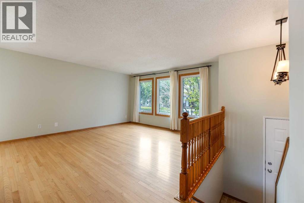 14695 Deer Ridge Drive SE, Calgary, Alberta  T2J 6A8 - Photo 9 - A2331854