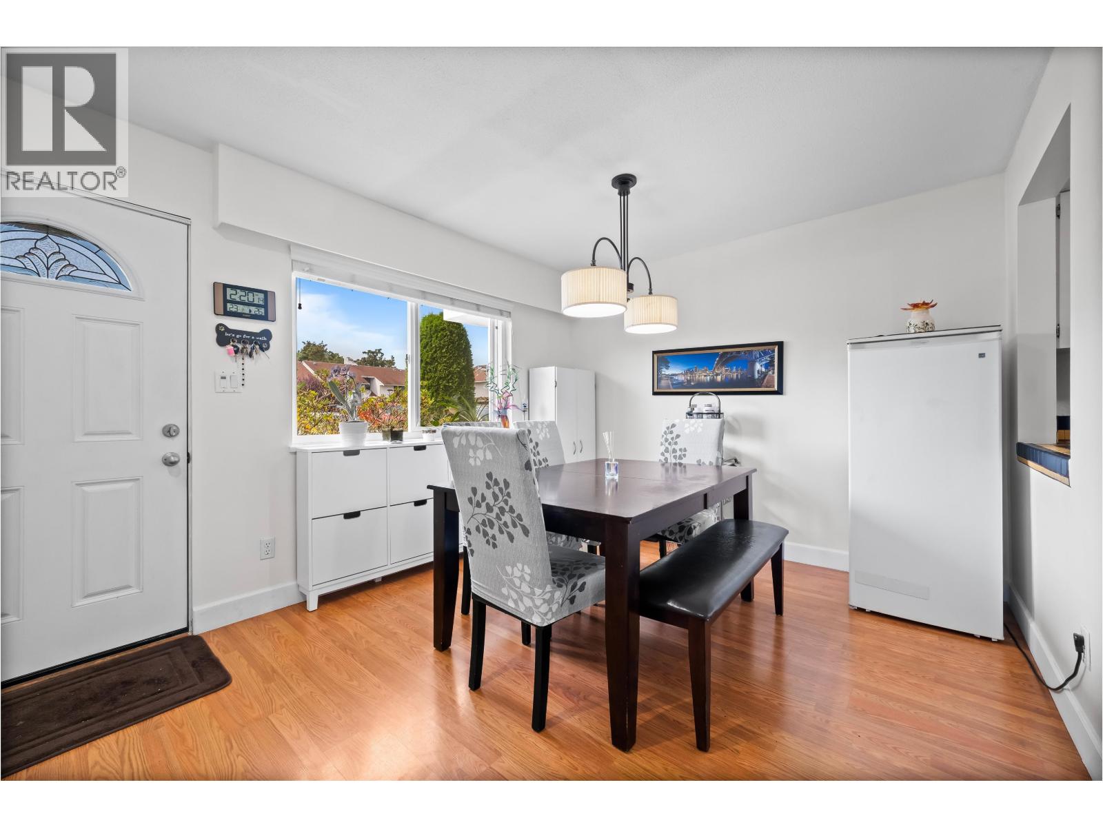107 9700 GLENACRES DRIVE, Richmond, British Columbia