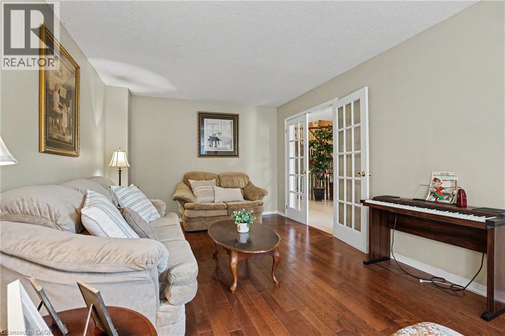 5172 Hidden Valley Court, Mississauga, Ontario  L5M 3P1 - Photo 8 - 40853630