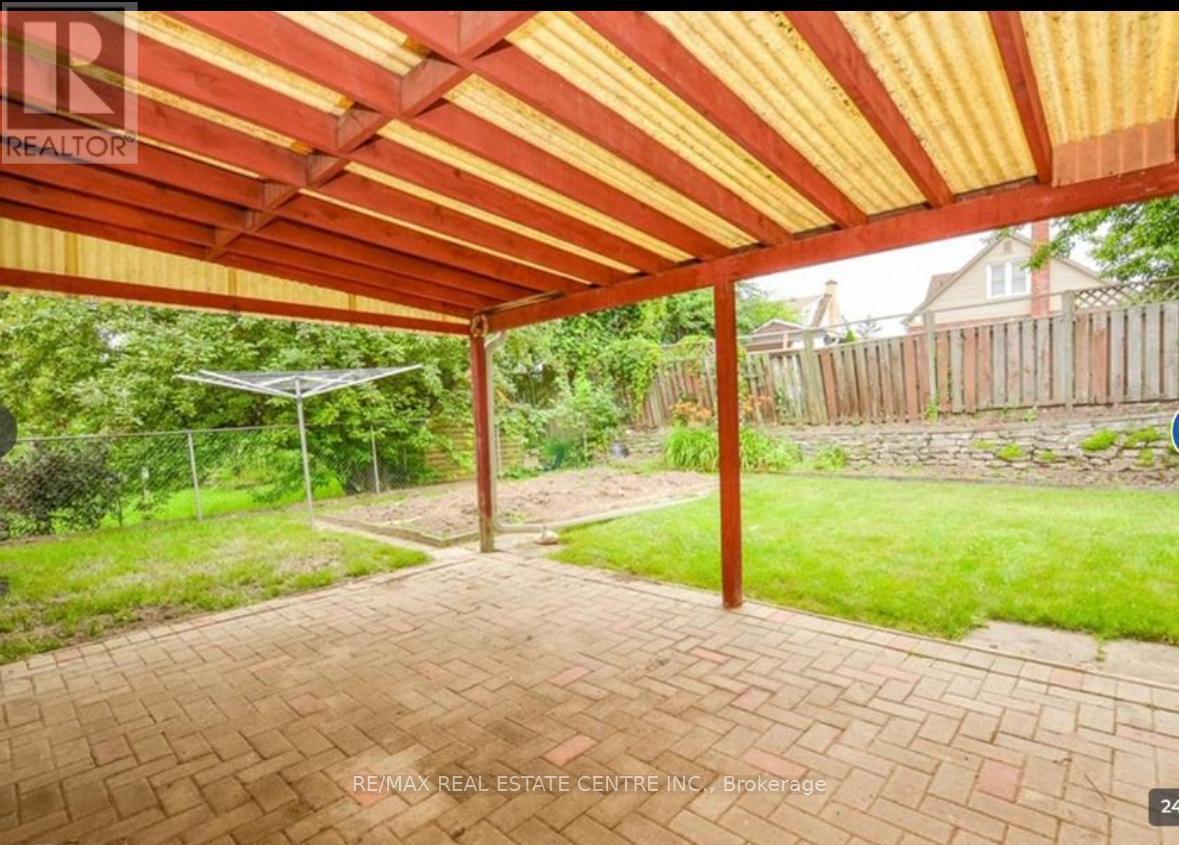 Main - 37 Mckenzie Avenue, Kitchener, Ontario  N2H 2A7 - Photo 13 - X13642492