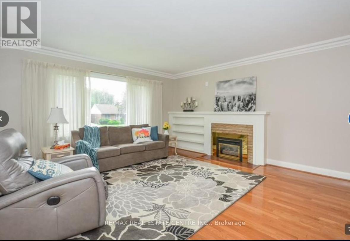 Main - 37 Mckenzie Avenue, Kitchener, Ontario  N2H 2A7 - Photo 8 - X13642492
