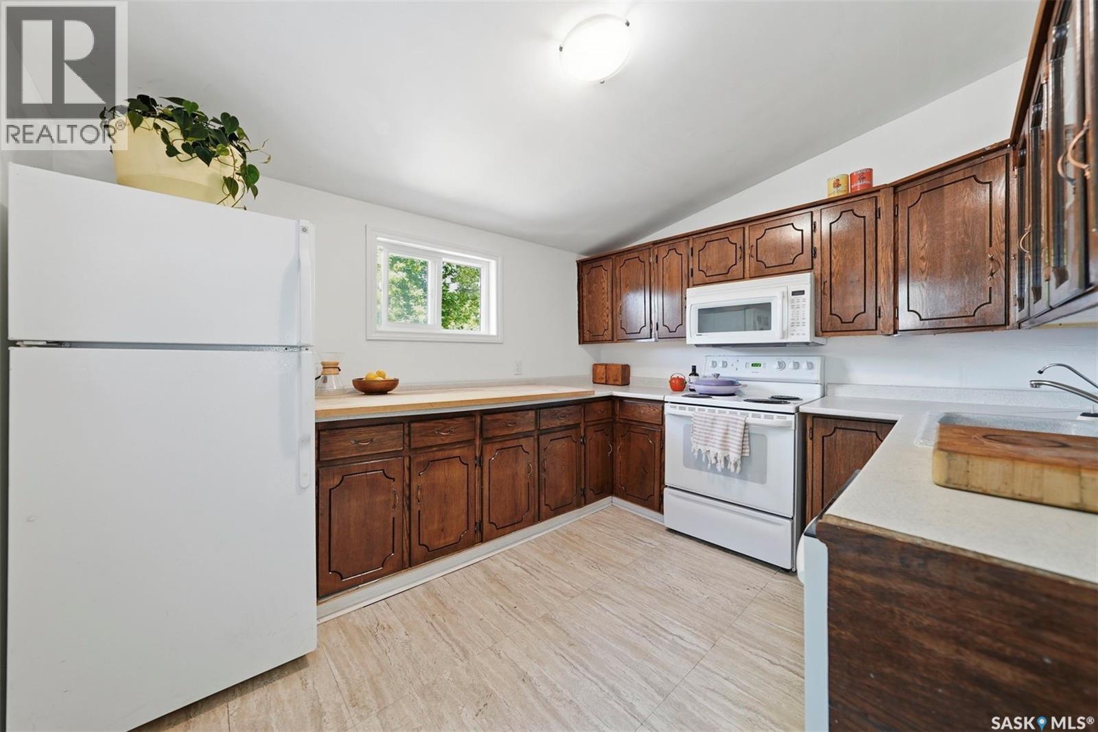 611 J Avenue S, Saskatoon, Saskatchewan  S7M 2A9 - Photo 11 - SK044600