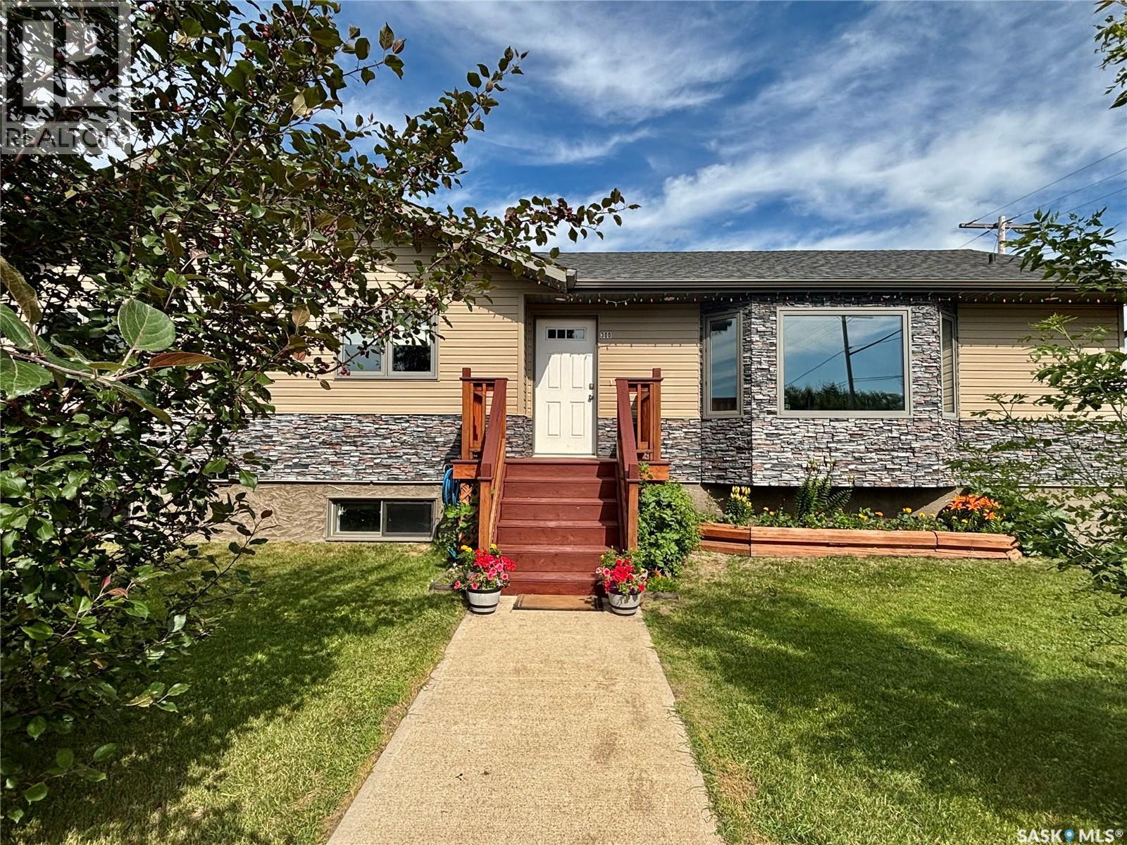 300 7th STREET, Vonda, Saskatchewan