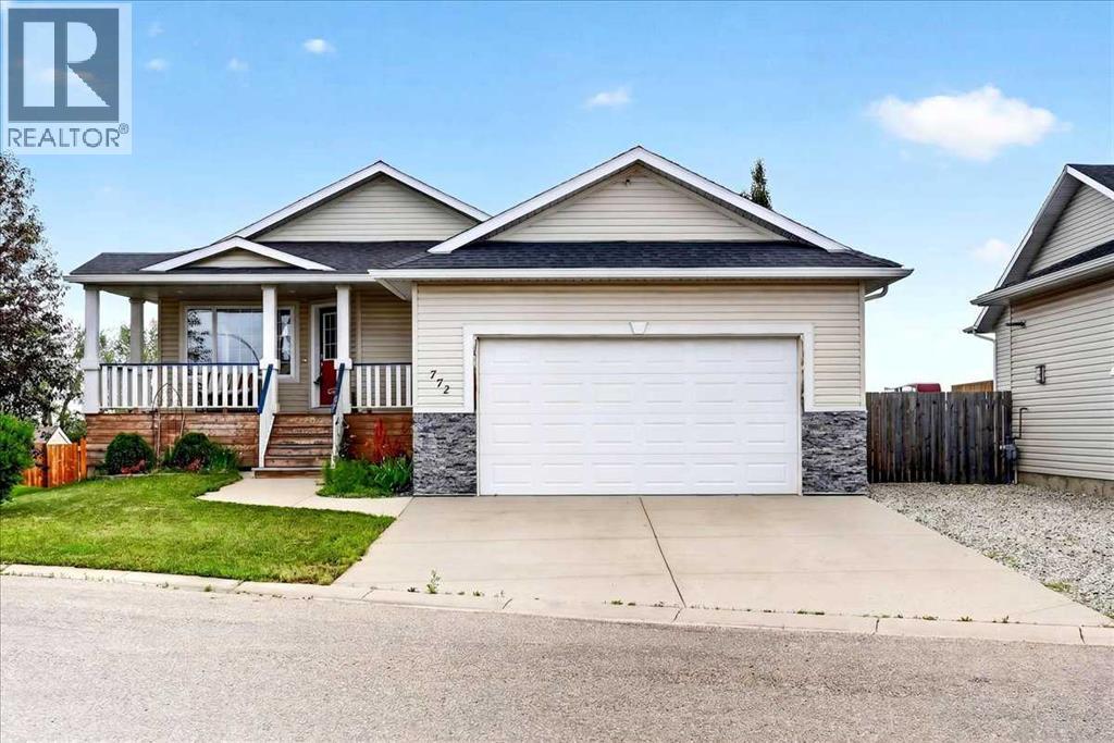 772 Carriage Lane Drive, Carstairs, Alberta
