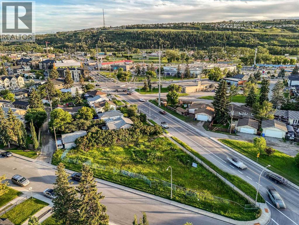 1916 & 1928 Home Road, Calgary, Alberta  T1X 0Y4 - Photo 4 - A2329727